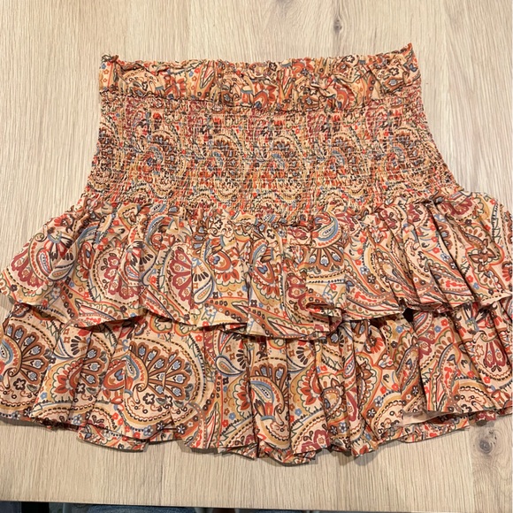 House of Harlow 1960 Smocked Skirt - Picture 3 of 4